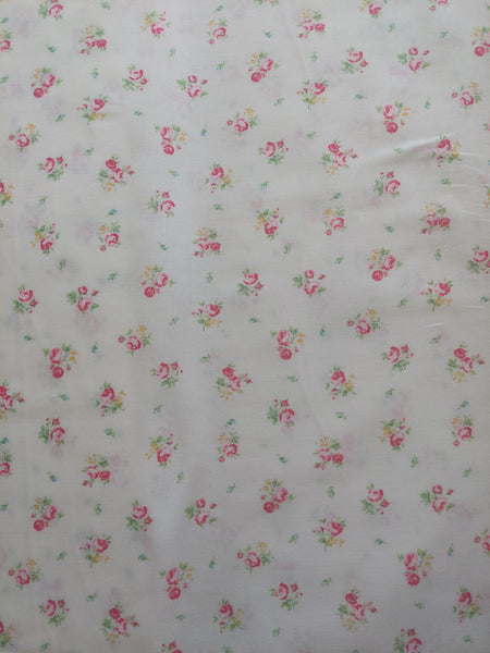 Flower Sugar cotton fabric by Lecien 30750-10 Roses on Cream