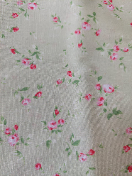 Flower Sugar cotton fabric by Lecien 30743-60 Roses on Green